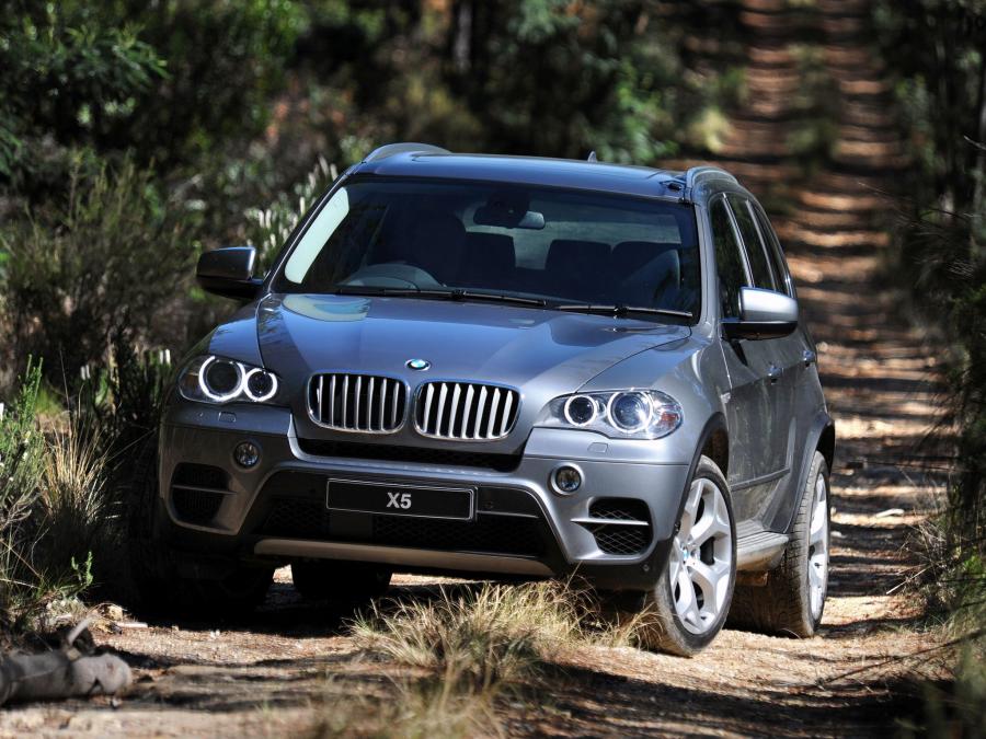  BMW X5 xDrive 5.0i 2010 года  (ZA) (фото 8 из 16)
